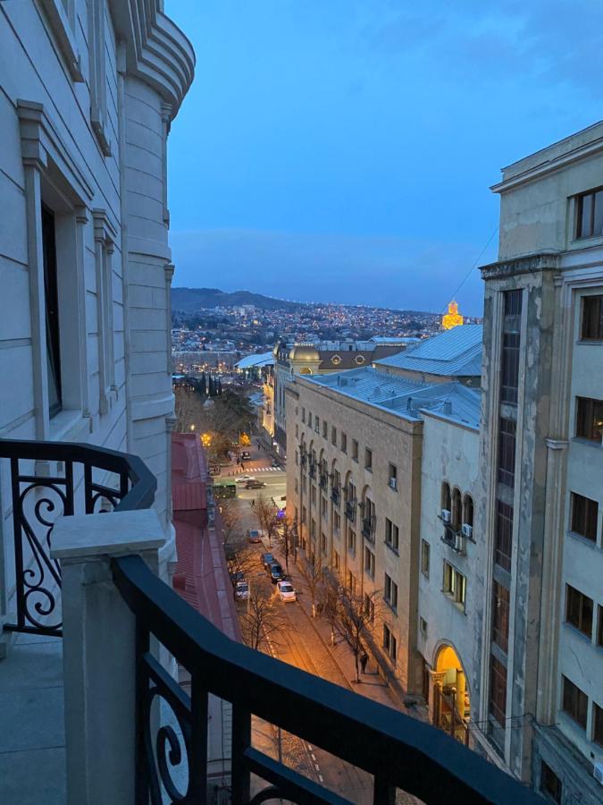 Parliament On Rustaveli Studio 第比利斯 外观 照片