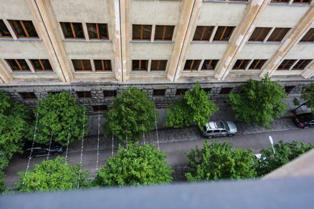 Parliament On Rustaveli Studio 第比利斯 外观 照片
