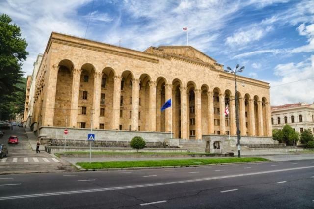 Parliament On Rustaveli Studio 第比利斯 外观 照片